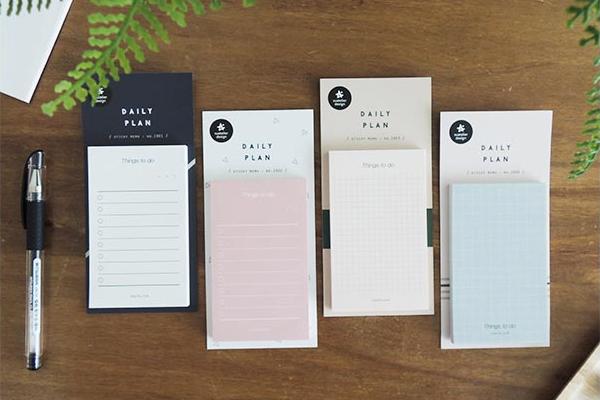 Suatelier Daily Plan Sticky Memo - Black — side view