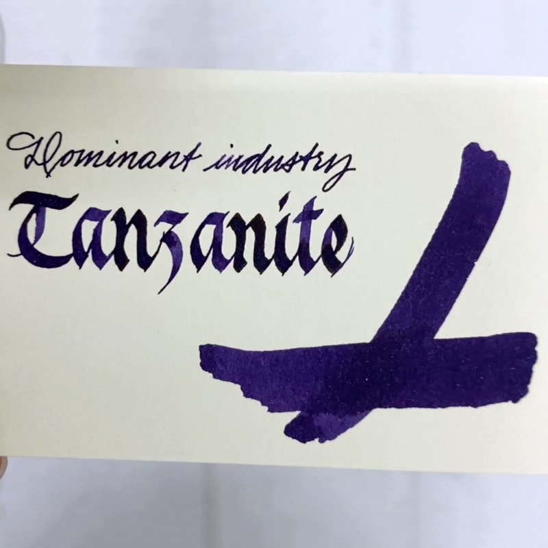 Dominant Industry Pearl 25ml Ink Bottle Tanzanite 018 — bottle at angle
