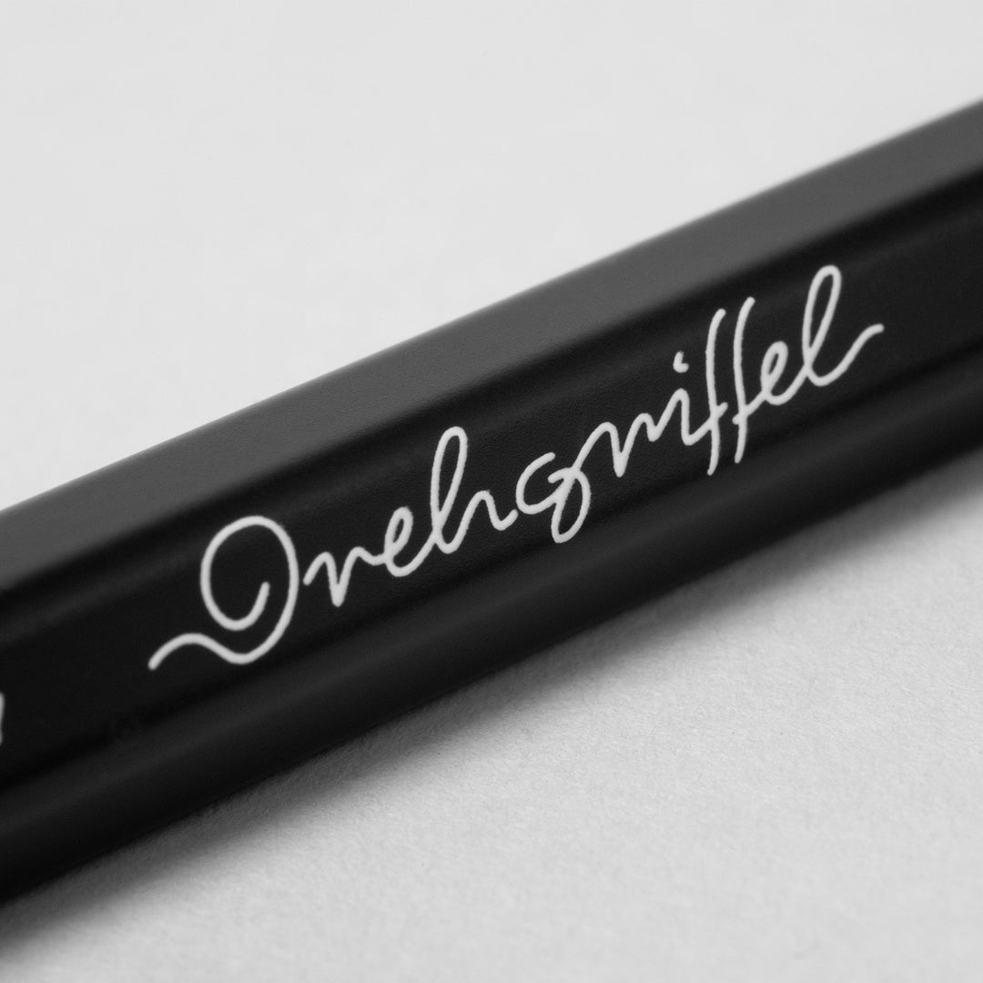 Leuchtturm1917 Drehgriffel Nr. 1 Ballpoint Pen - Sage — barrel detail